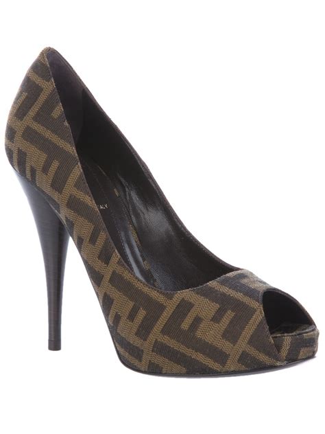 fendi peep toe pumps